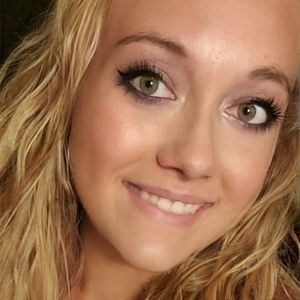 Meet your Posher, Mikayla